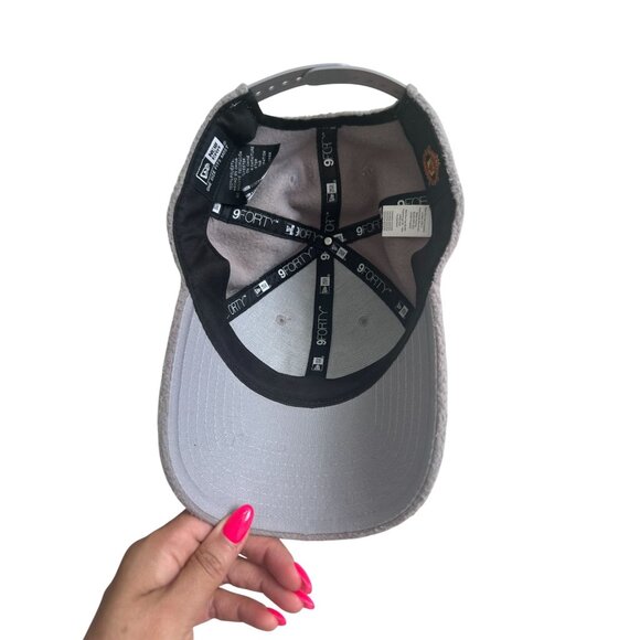 NEW ERA Manchester United Soccer Football Gray Furry Baseball Hat Cap - Picture 3 of 7